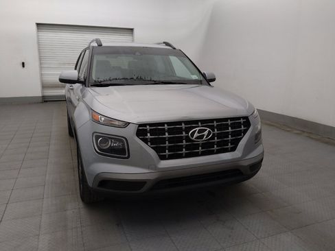 Used 2021 Hyundai Venue SEL w/ Premium Package FWD image 14