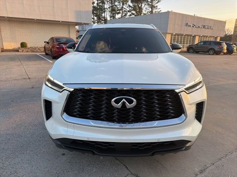 Used 2023 INFINITI QX60 Luxe w/ Vision Package image 3