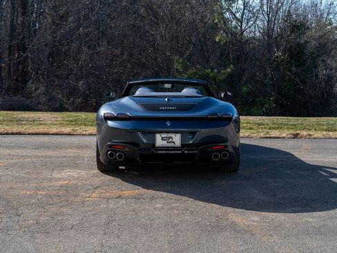New 2024 Ferrari Roma Spider image 9