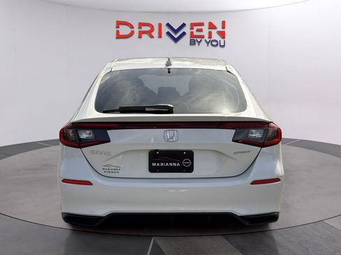 Used 2024 Honda Civic Sport image 4