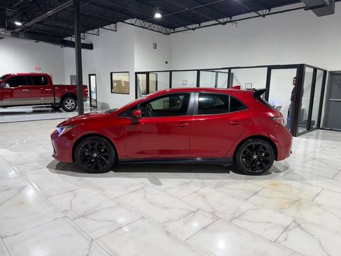 Used 2021 Toyota Corolla SE w/ Special Edition FWD image 6