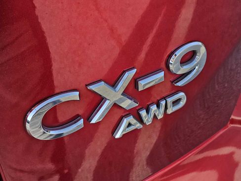Used 2022 MAZDA CX-9 Touring image 11