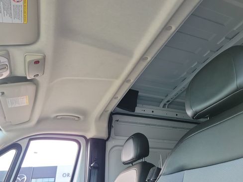 Used 2025 RAM ProMaster 2500 w/ Convenience Group FWD image 17