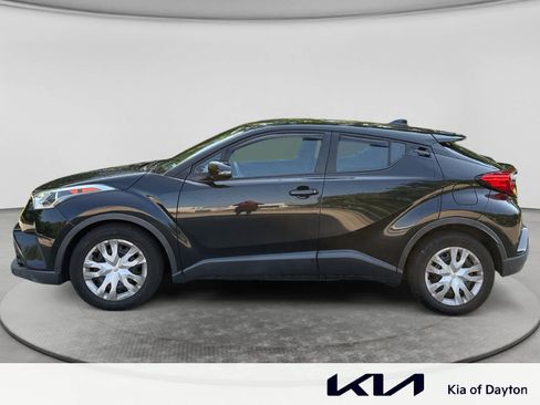 Used 2019 Toyota C-HR LE FWD image 8