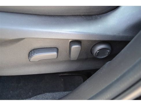 Used 2020 Subaru Forester Limited image 12