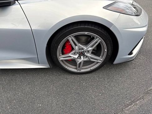 Used 2023 Chevrolet Corvette Stingray Preferred Conv w/ Z51 Performance Package RWD image 18