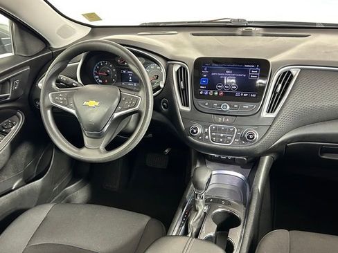 Used 2024 Chevrolet Malibu LT FWD image 11