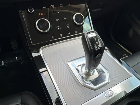 Used 2020 Land Rover Range Rover Evoque S AWD/4WD image 17