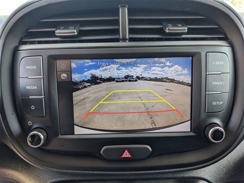 Certified 2025 Kia Soul LX image 26