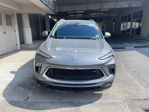 Used 2024 Buick Encore GX Sport Touring w/ Comfort Package image 2