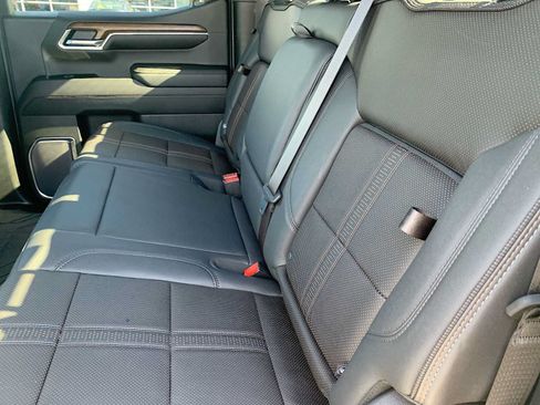 Certified 2023 Chevrolet Silverado 1500 High Country w/ High Country Premium Package AWD/4WD image 25
