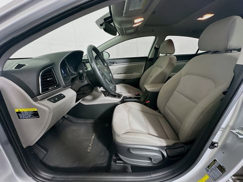 Used 2018 Hyundai Elantra Value Edition FWD image 13