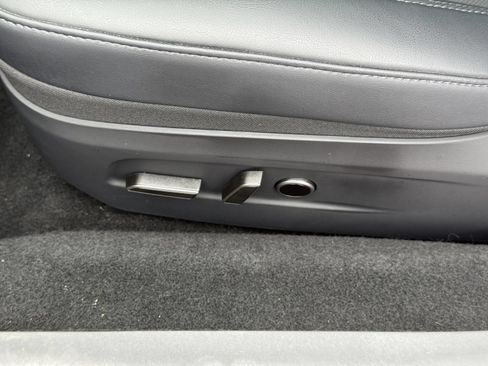 Used 2025 Tesla Model 3 Long Range RWD image 23