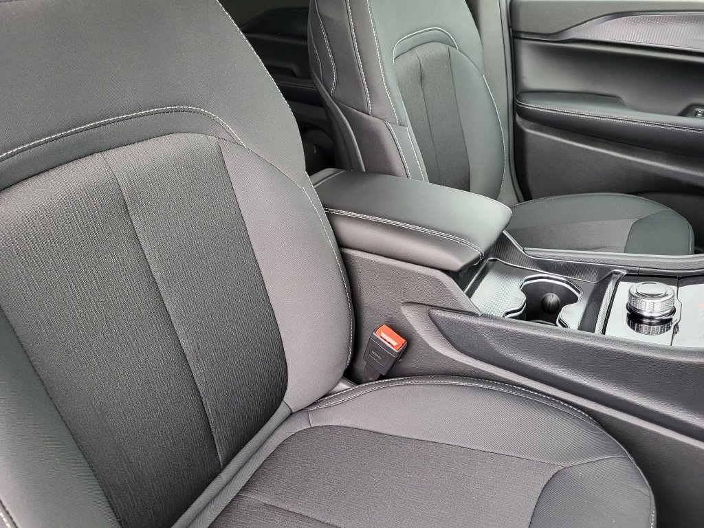 New 2026 Jeep Grand Cherokee Laredo X AWD/4WD image 13