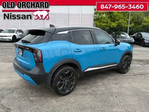 Used 2025 Nissan Kicks SR FWD image 8