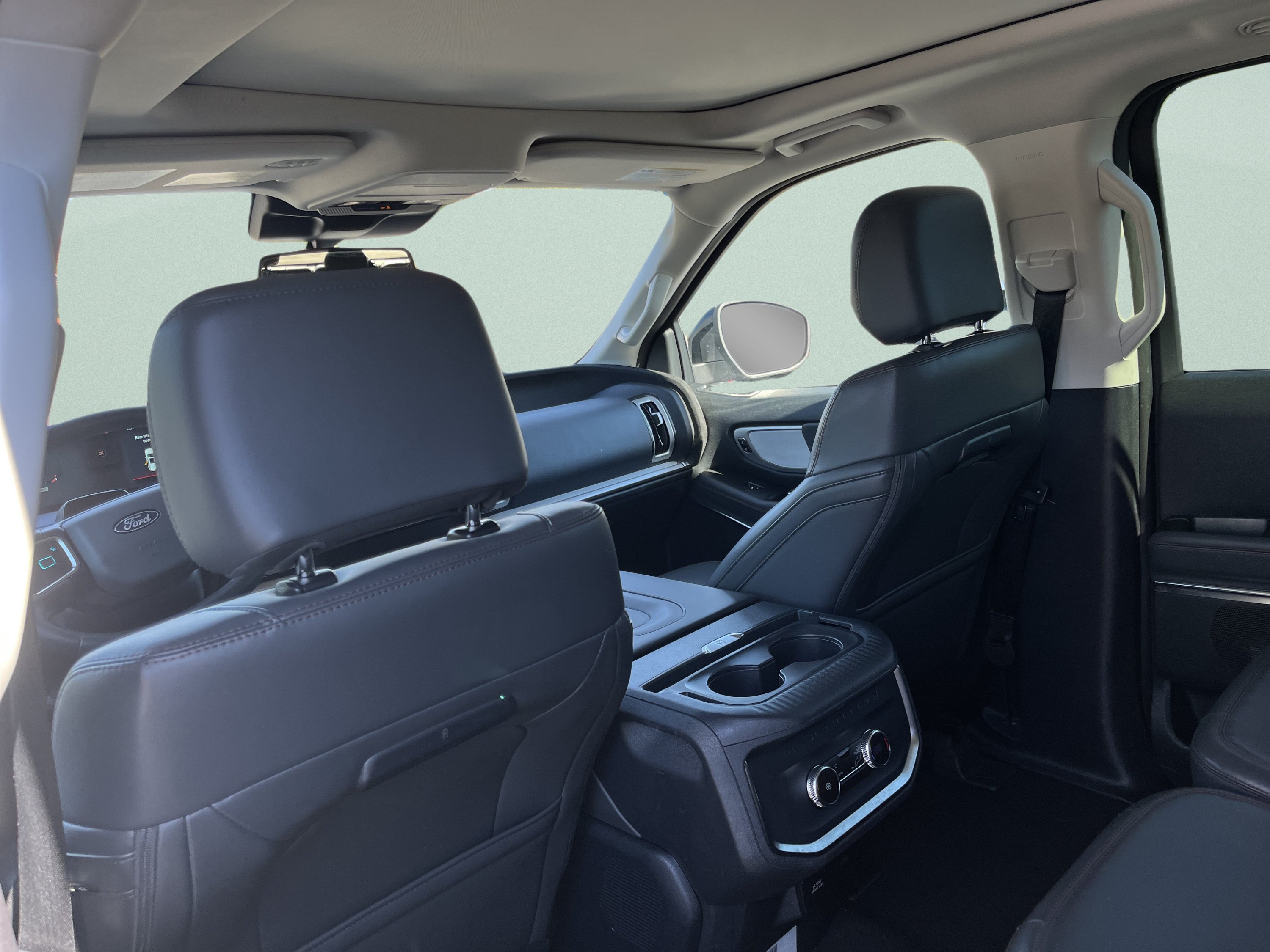 Used 2025 Ford Expedition Active AWD/4WD image 24