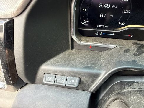 Used 2024 GMC Sierra 1500 Denali AWD/4WD image 18