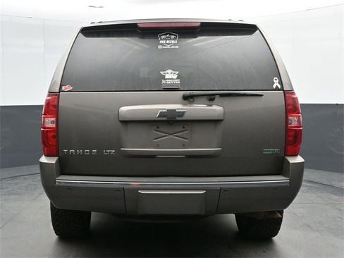 Used 2011 Chevrolet Tahoe LTZ image 7