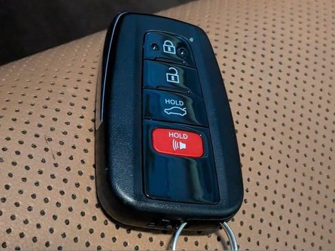 Used 2016 Lexus ES 350 w/ Premium Package w/Wood Trim FWD image 33