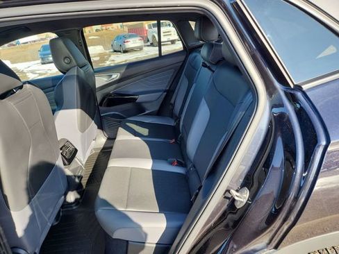 Used 2023 Volkswagen ID.4 Pro S Plus image 23