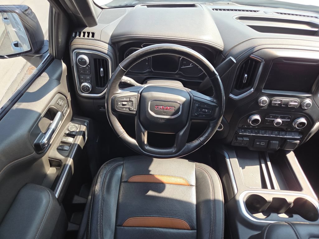 Used 2021 GMC Sierra 1500 AT4 w/ AT4 Value Package AWD/4WD image 4