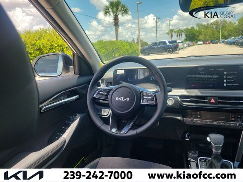 New 2026 Kia Seltos S FWD image 20