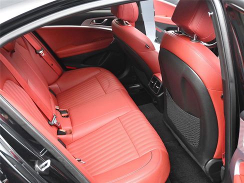 Used 2023 Genesis G70 2.0T w/ Sport Prestige Package image 8