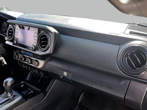 Certified 2023 Toyota Tacoma SR AWD/4WD image 17