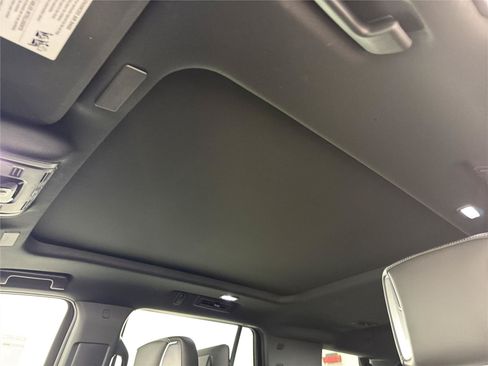 New 2026 GMC Yukon AT4 Ultimate AWD/4WD image 36