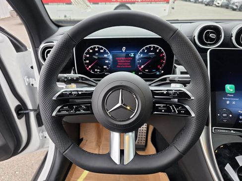 Used 2026 Mercedes-Benz GLC 300 image 14
