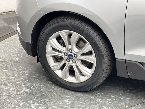 Used 2020 Ford Edge Titanium AWD/4WD image 33