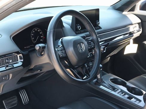 Used 2023 Honda Civic Sport image 12