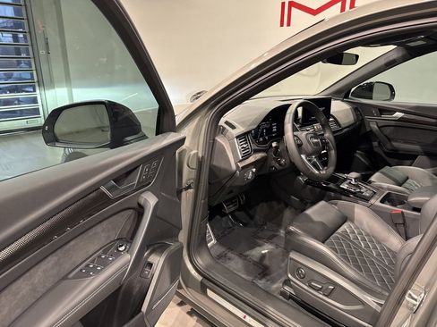 Used 2025 Audi SQ5 Prestige image 16