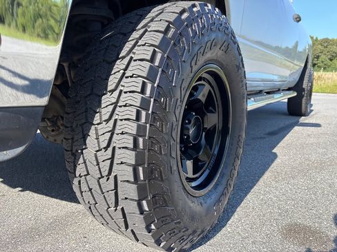 Used 2012 RAM 2500 ST w/ Chrome Appearance Group AWD/4WD image 9