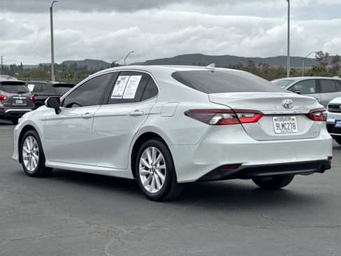 Used 2024 Toyota Camry LE image 3