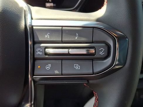 Used 2024 GMC Canyon AT4X w/ AT4X AEV Edition AWD/4WD image 18