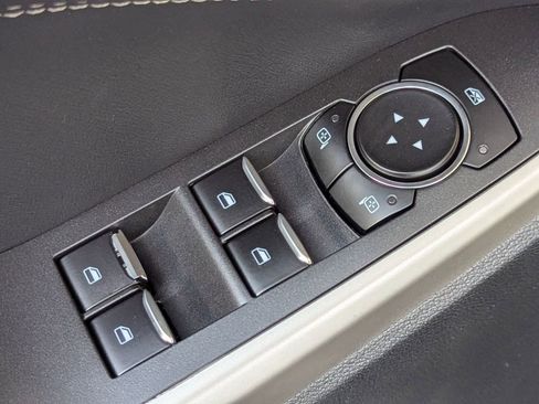 Certified 2022 Ford Explorer XLT w/ Equipment Group 202A image 23