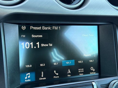 Used 2018 Ford Mustang GT Premium RWD image 19