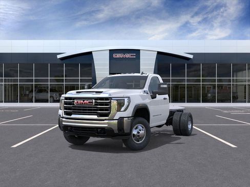 New 2026 GMC Sierra 3500 Pro w/ Convenience Package AWD/4WD image 24