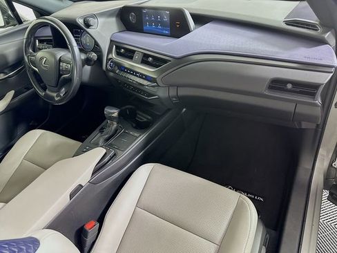Used 2021 Lexus UX 250h w/ Premium Package image 29