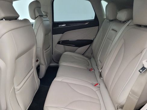 Used 2018 Lincoln MKC Reserve w/ Lincoln MKC Climate Package image 18