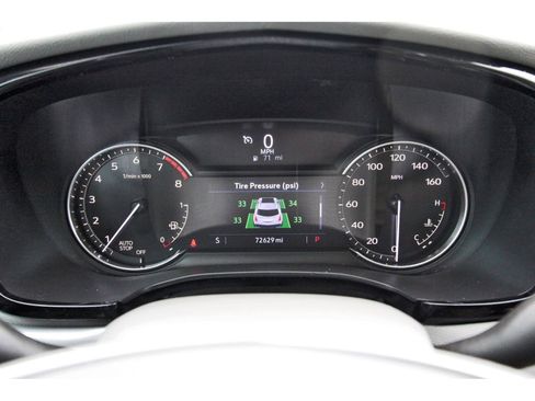 Used 2021 Cadillac XT5 Premium Luxury image 17