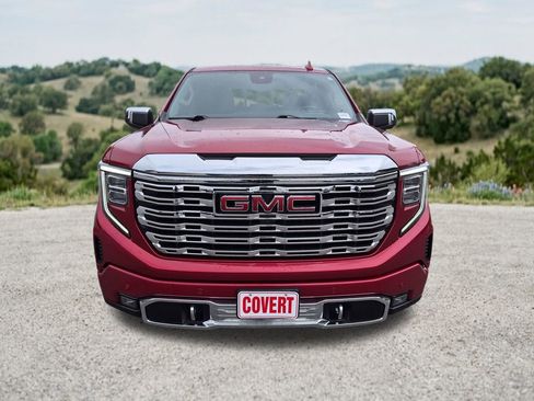 Used 2024 GMC Sierra 1500 Denali AWD/4WD image 2