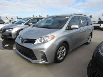 Used 2020 Toyota Sienna LE