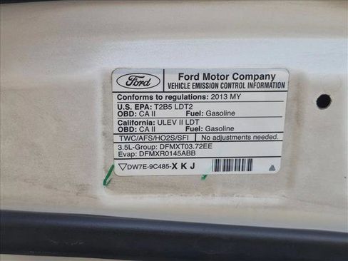 Used 2013 Ford Edge SEL FWD image 23