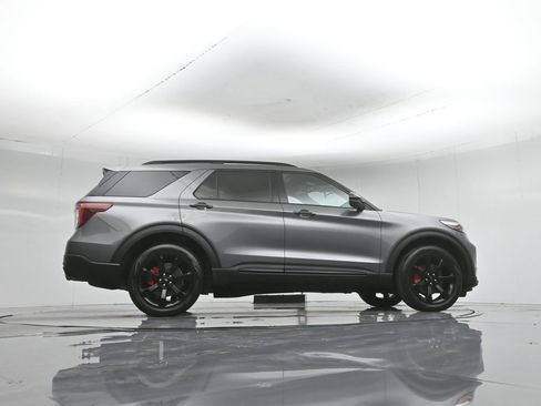 Used 2023 Ford Explorer ST w/ Equipment Group 401A AWD/4WD image 8