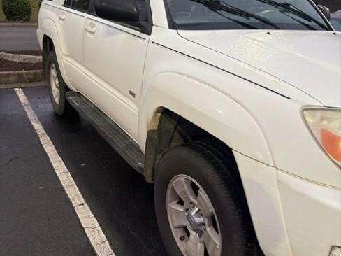 Used 2004 Toyota 4Runner SR5 image 8