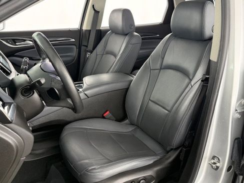 Used 2020 Buick Enclave Essence w/ Sound and Sites Package image 12