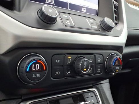 Used 2022 GMC Acadia SLE w/ Driver Convenience Package AWD/4WD image 14
