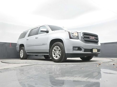 Used 2019 GMC Yukon XL SLT image 28